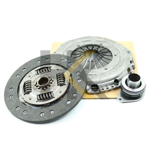 AUDİ A4 2.0 TDİ 08- DEBRİYAJ SETİ SACHS